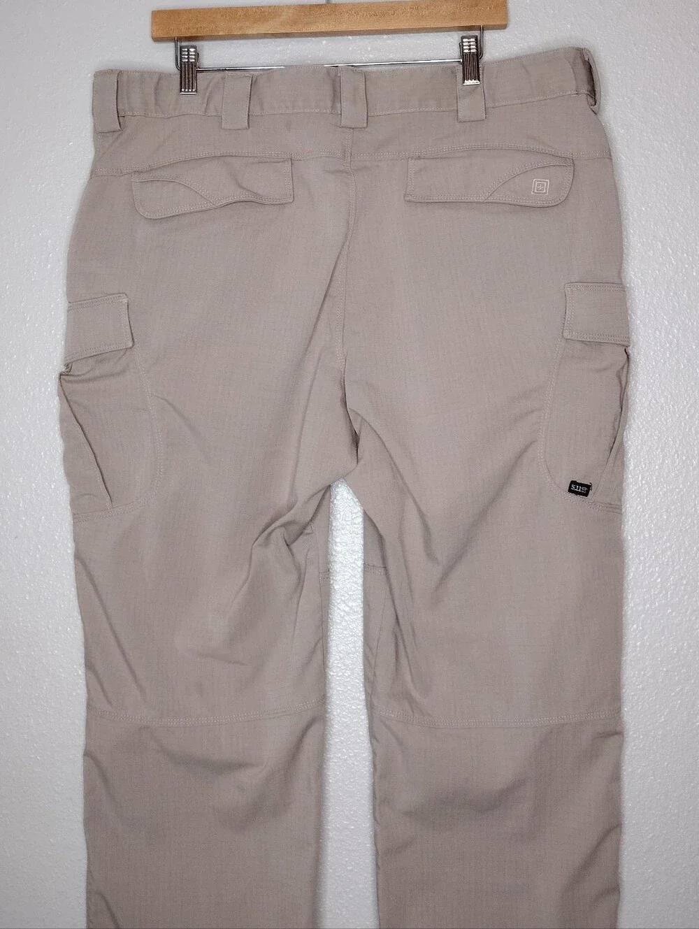5.11 Tactical Tan Men's Outdoors Work Utility Cargo Pants Sz 40×30 - Picture 5 of 15